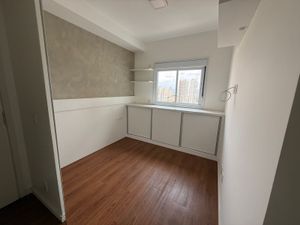 Image 15 - 932792