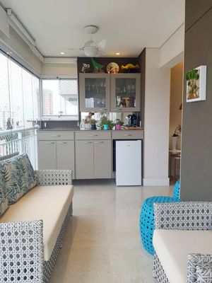Image 21 - 932802