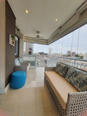 Image 28 - 932802