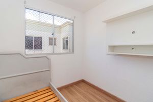 Image 7 - 932939