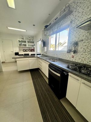 Image 34 - 932949