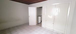 Image 4 - 932987