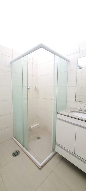 Image 3 - 932987