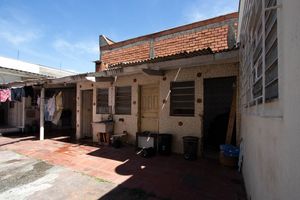 Image 20 - 933063