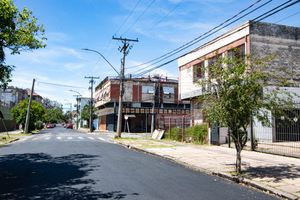 Image 35 - 933063