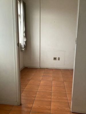 Image 7 - 933082