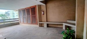 Image 10 - 933184