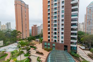 Image 41 - 933185