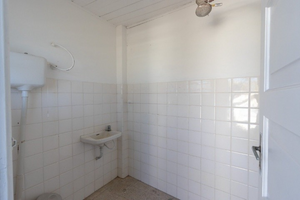 Image 38 - 933192