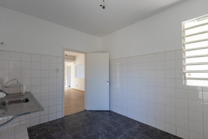 Image 27 - 933192