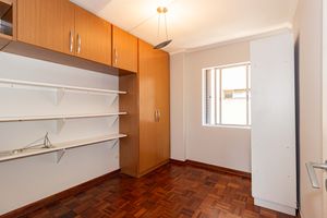 Image 7 - 933285