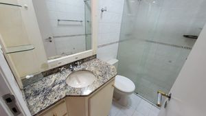 Image 30 - 933358