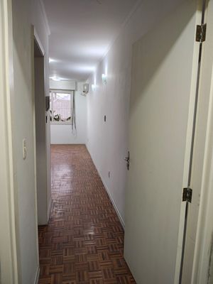 Image 17 - 933520