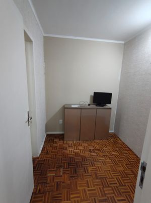 Image 19 - 933520