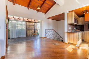Image 33 - 933539