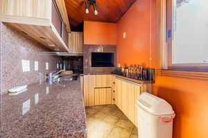 Image 37 - 933539