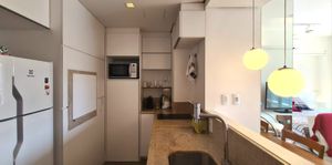 Image 9 - 933559