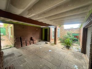 Image 7 - 933645