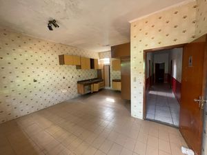 Image 3 - 933645