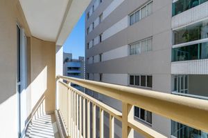 Image 3 - 933652