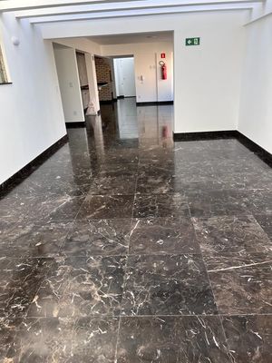 Image 3 - 933683
