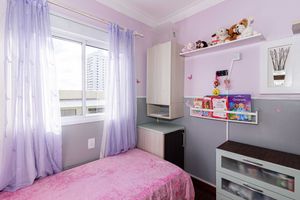 Image 21 - 933690