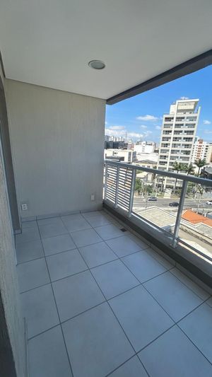 Image 29 - 933710