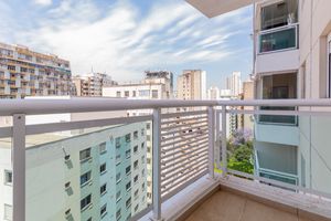 Image 7 - 933793