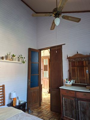 Image 18 - 933838