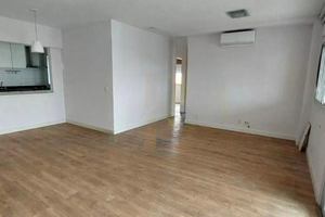 Image 3 - 933914
