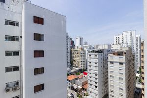 Image 19 - 934003