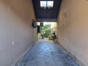 Image 35 - 934219