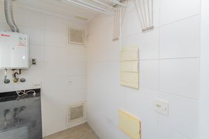Image 20 - 934362