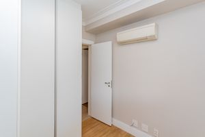 Image 39 - 934362