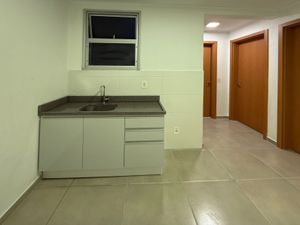 Image 6 - 934572
