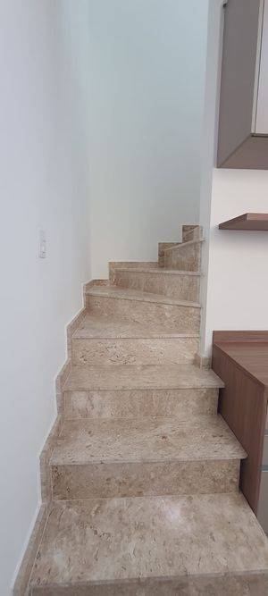 Image 8 - 934623