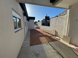 Image 6 - 935185