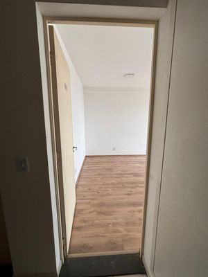 Image 8 - 935523