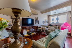 Image 3 - 935532