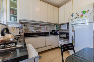 Image 39 - 935532