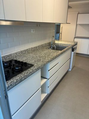 Image 18 - 935539