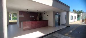 Image 9 - 935798