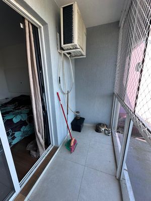 Image 8 - 935813