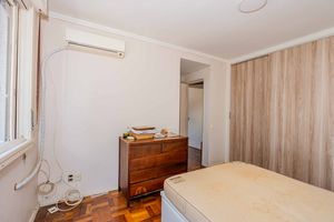 Image 29 - 936048