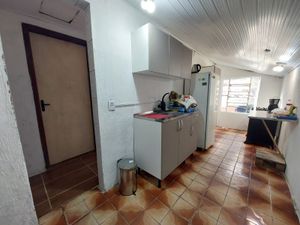 Image 8 - 936169