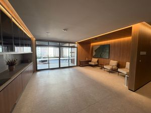 Image 7 - 936261
