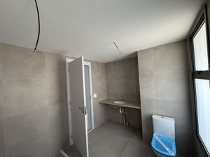 Image 4 - 936261