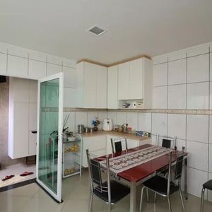 Image 11 - 936382