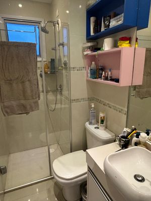 Image 19 - 936403