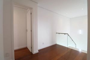 Image 42 - 936529